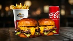 XL 2 x Big Smash double burger + 1 x pomfrit + 1 x Coca Cola 0,33l